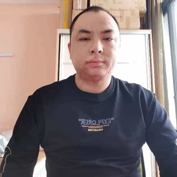33岁岁四川单身帅哥 - 镇江吉缘网