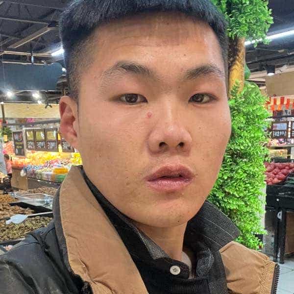 28岁岁河南单身帅哥 - 镇江吉缘网