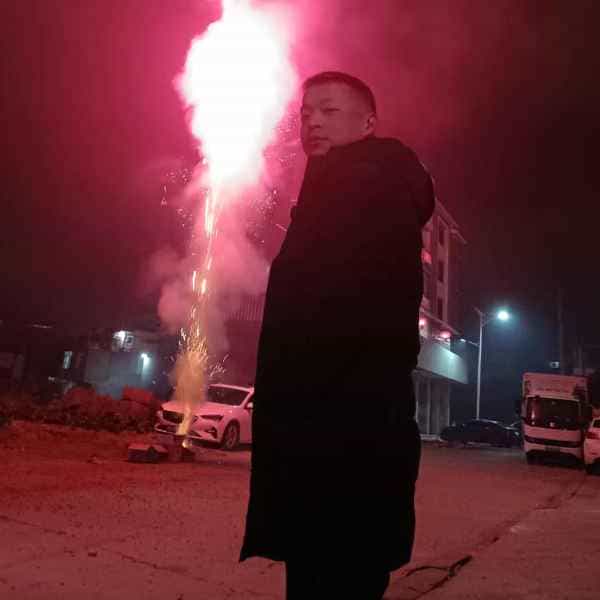 38岁岁四川单身帅哥 - 镇江吉缘网