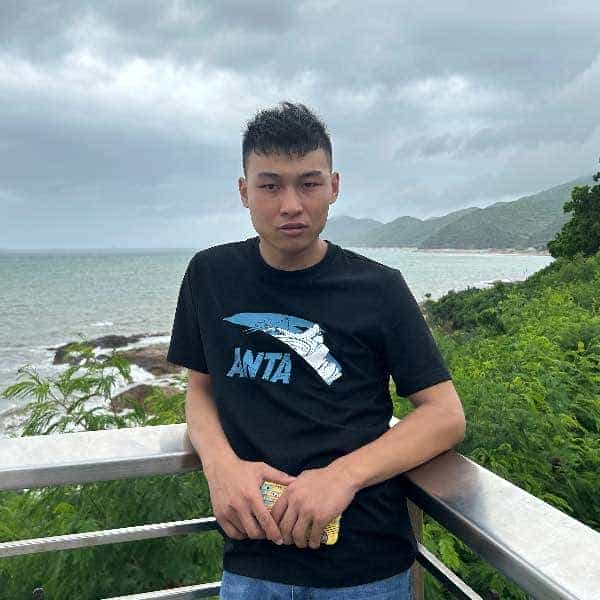 28岁岁山东单身帅哥 - 镇江吉缘网