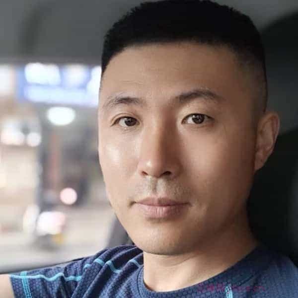 44岁岁山东单身帅哥 - 镇江吉缘网
